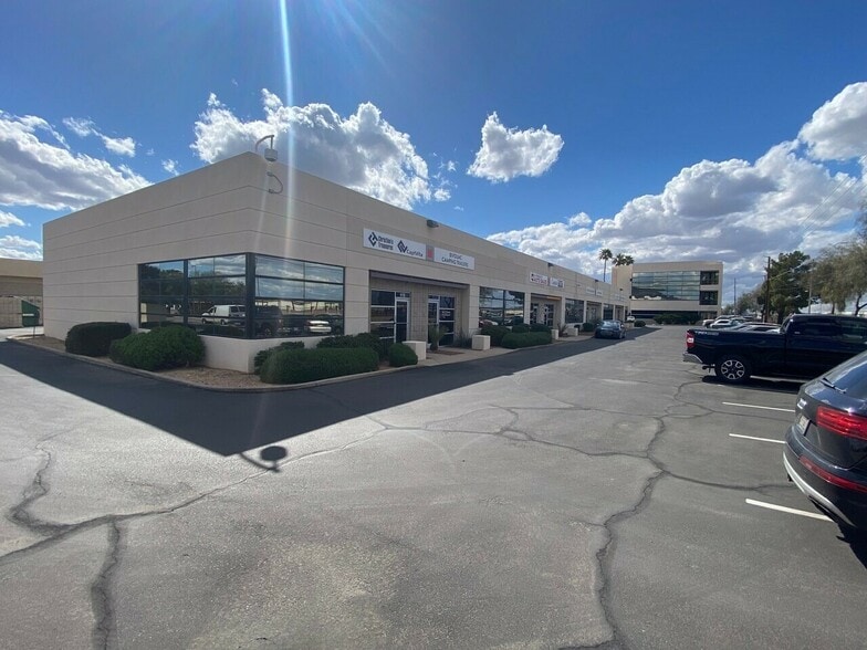 More Photos Of 1 W Deer Valley Rd, Phoenix Unknown For Lease