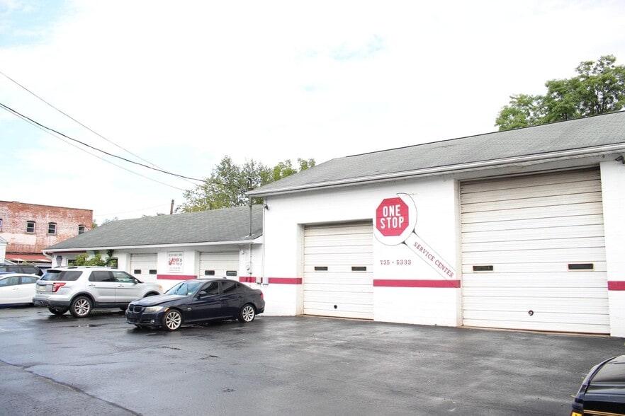 Primary Photo Of 7 Alden Rd, Nanticoke Auto Repair For Sale