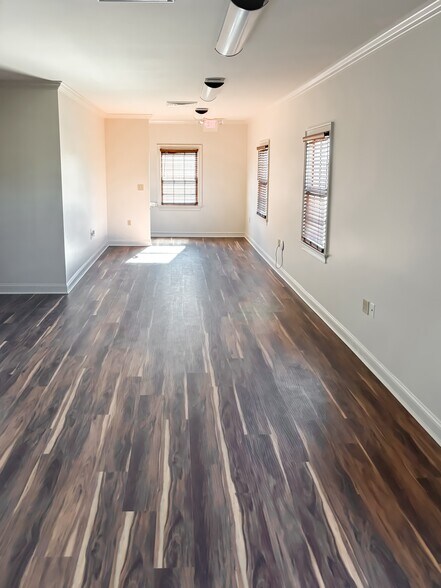 More Photos Of 229 Magnolia St, Spartanburg Office For Lease