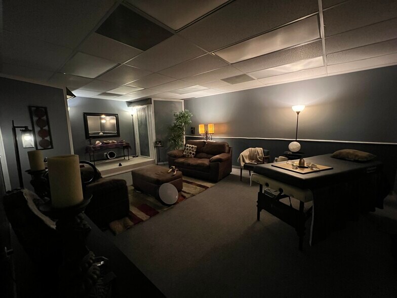 More Photos Of 5133 S Campbell Ave, Springfield Storefront Retail Office For Sale