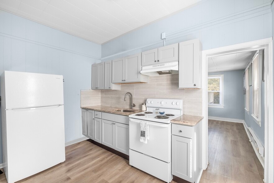 More Photos Of 423 Atlantic Ave, Egg Harbor City Multifamily For Sale