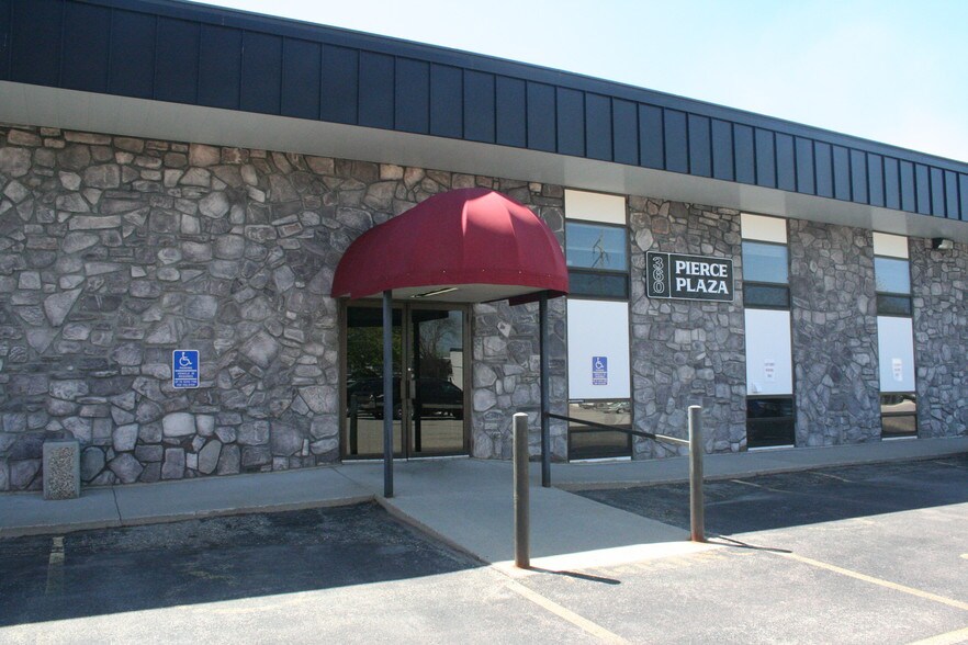 More Photos Of 360 Pierce Ave, North Mankato Medical For Lease