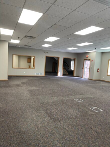 More Photos Of 12730 S Pflumm Rd, Olathe Office For Sale