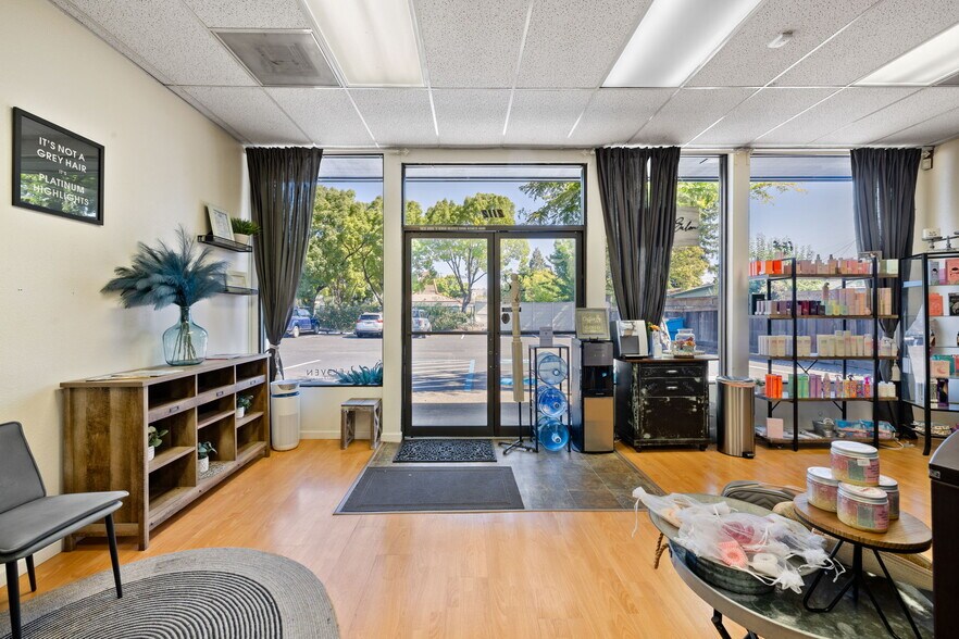 More Photos Of 2112 Armory Dr, Santa Rosa Freestanding For Sale