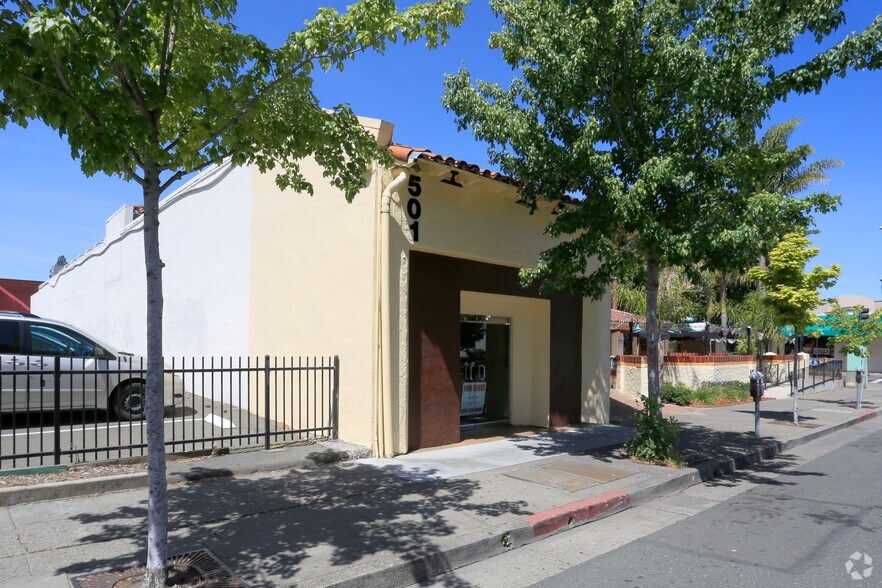 More Photos Of 501-505 Mendocino Ave, Santa Rosa Restaurant For Lease