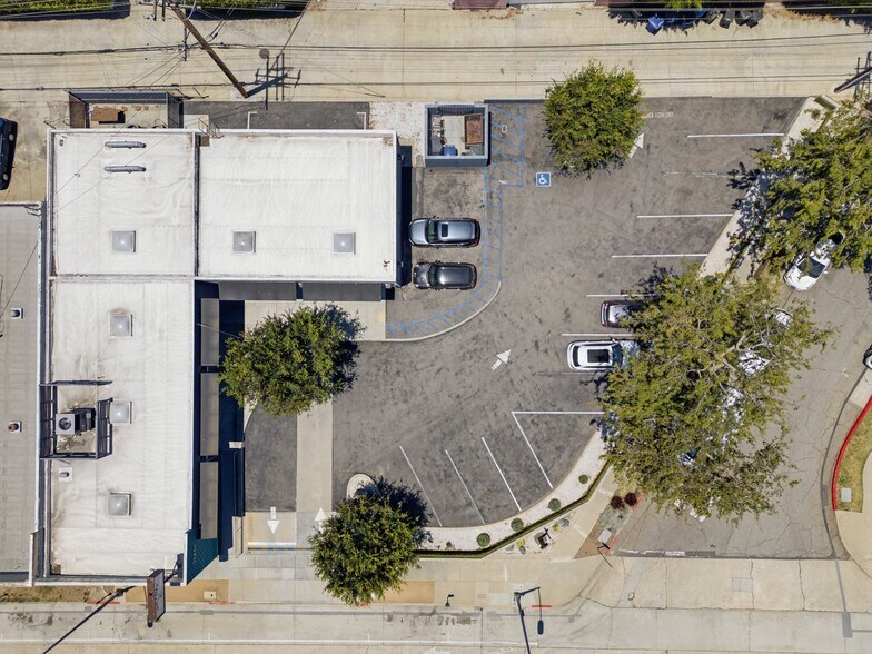 More Photos Of 11461 W Washington Blvd, Los Angeles Auto Repair For Lease