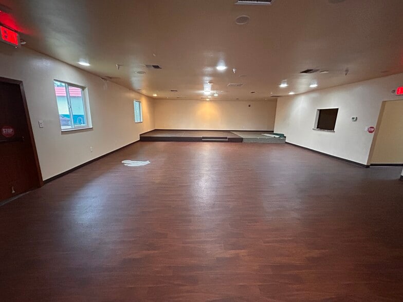 More Photos Of 4528 Pacific Ave SE, Lacey Restaurant For Lease