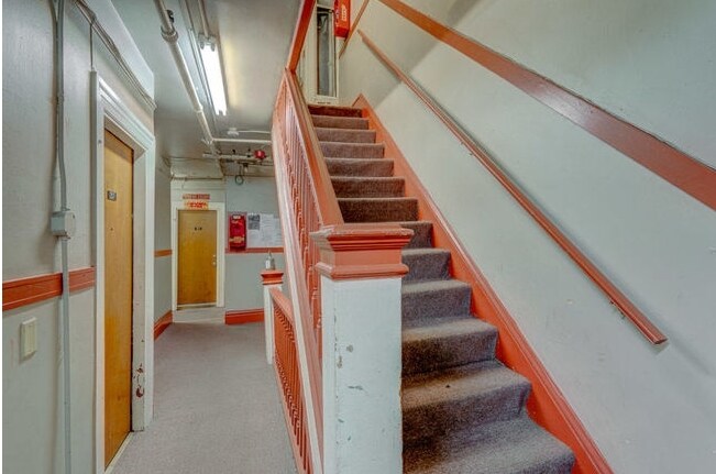 More Photos Of 606 Broadway, San Francisco Storefront Retail Residential For Sale