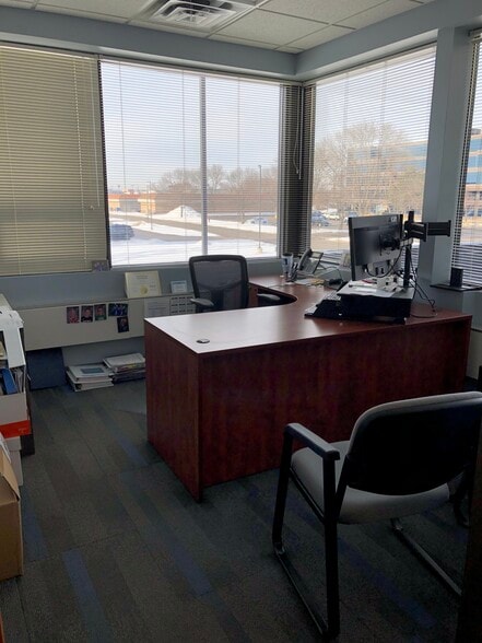 More Photos Of 4140 Thielman Ln, Saint Cloud Office For Lease