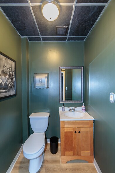 More Photos Of 2085 Clague Rd, Westlake General Retail For Sale