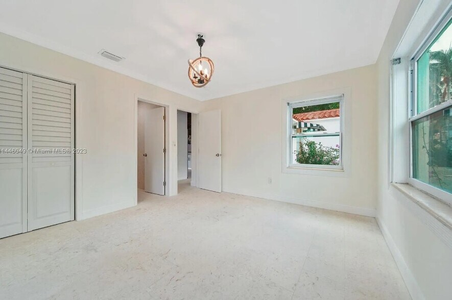 More Photos Of 1110 NW North River Dr, Miami Specialty For Sale