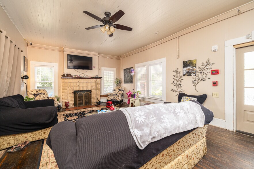 More Photos Of 336 Highway 9 S, Dawsonville Office Residential For Sale