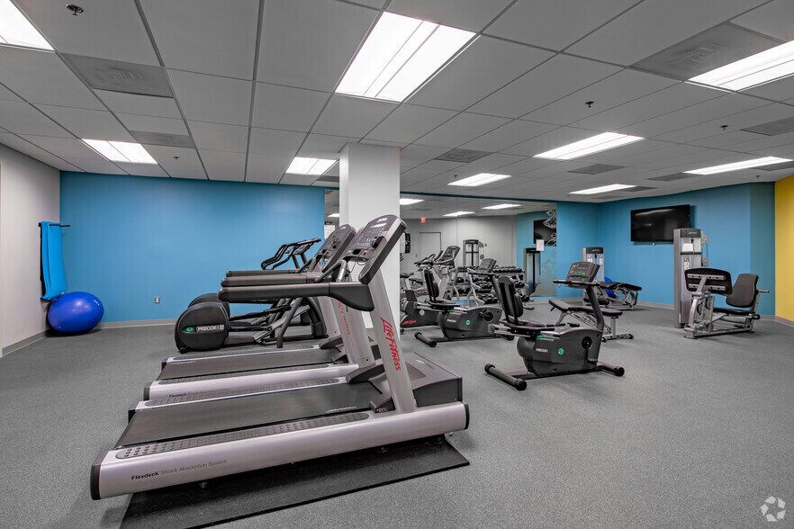 More Photos Of 1801 Research Blvd, Rockville Unknown For Lease