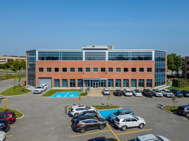 More Photos Of 1175 Boul Lebourgneuf, Québec Office For Lease