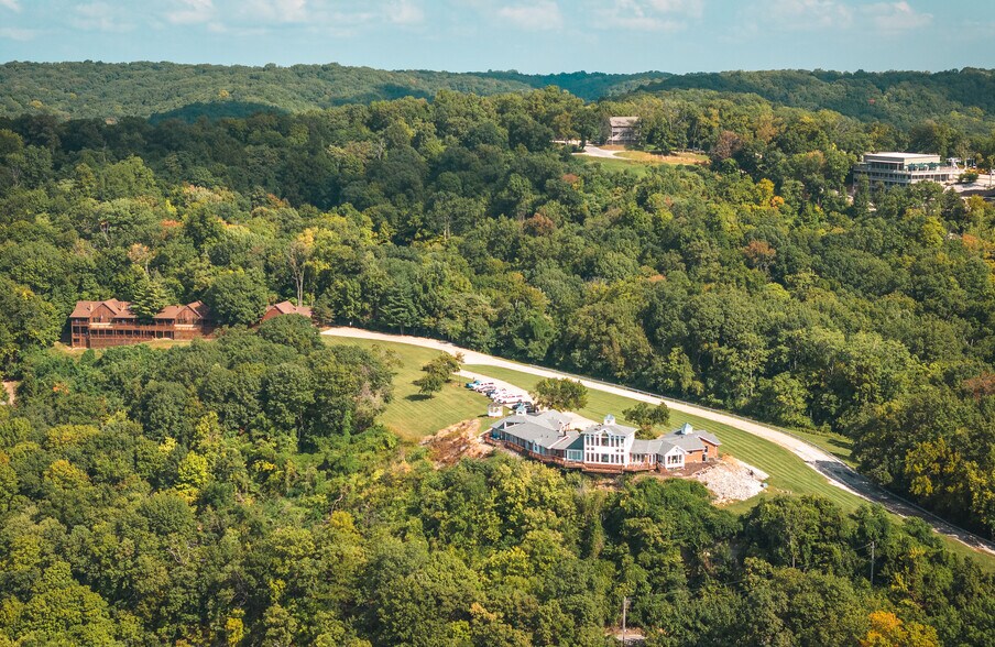 More Photos Of 1 Tara Point, Grafton Hotel For Sale