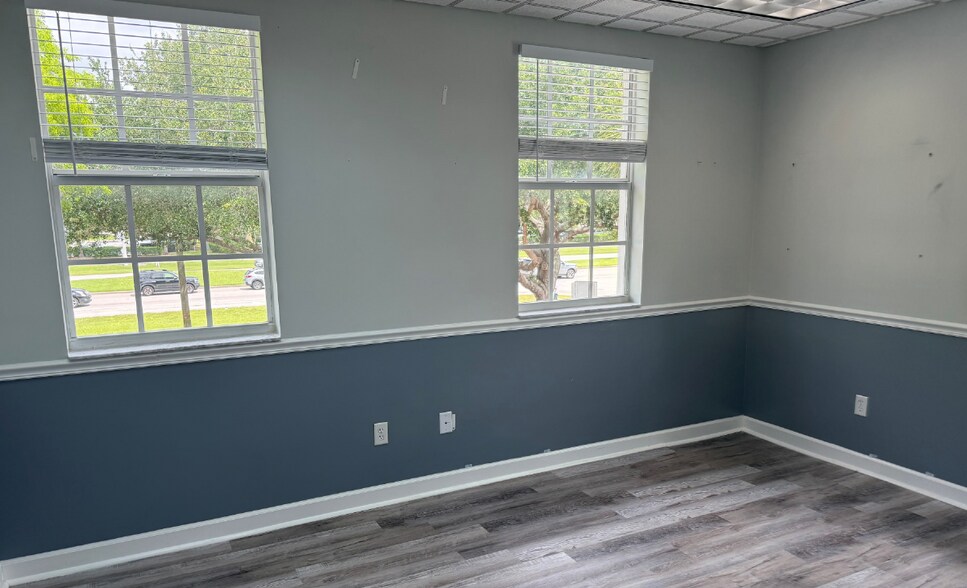 More Photos Of 1680 SW St Lucie West Blvd, Port Saint Lucie Medical For Lease