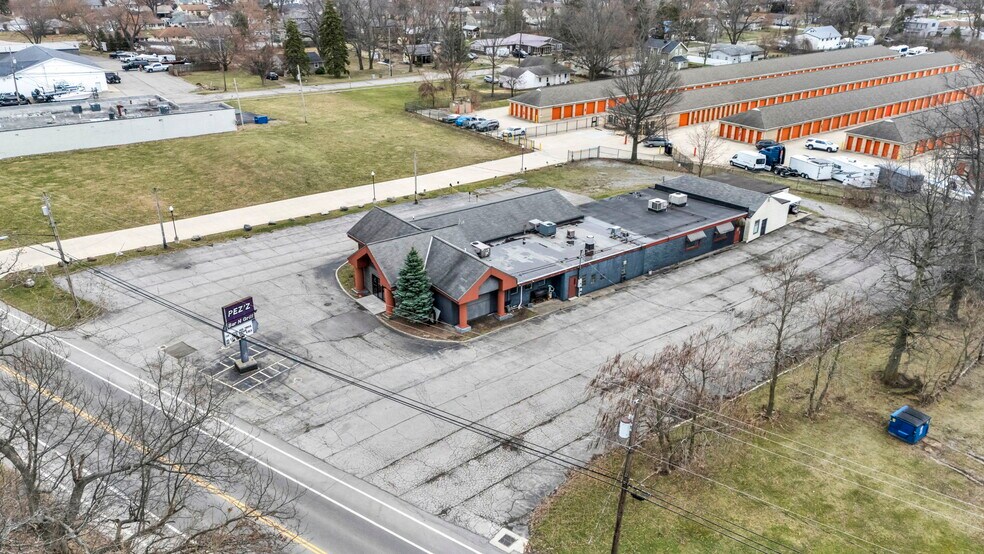 More Photos Of 5348 E Lake Rd, Sheffield Lake Restaurant For Sale