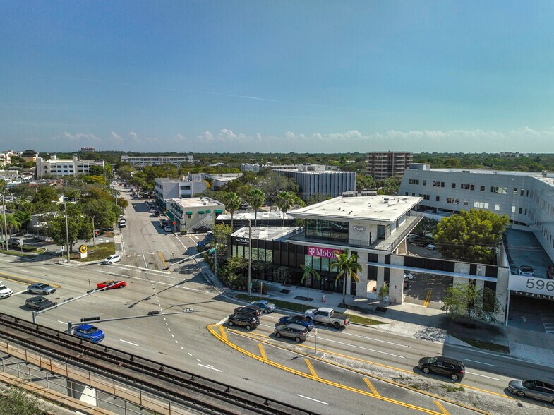 More Photos Of 5958 S Dixie Hwy, South Miami Restaurant For Lease