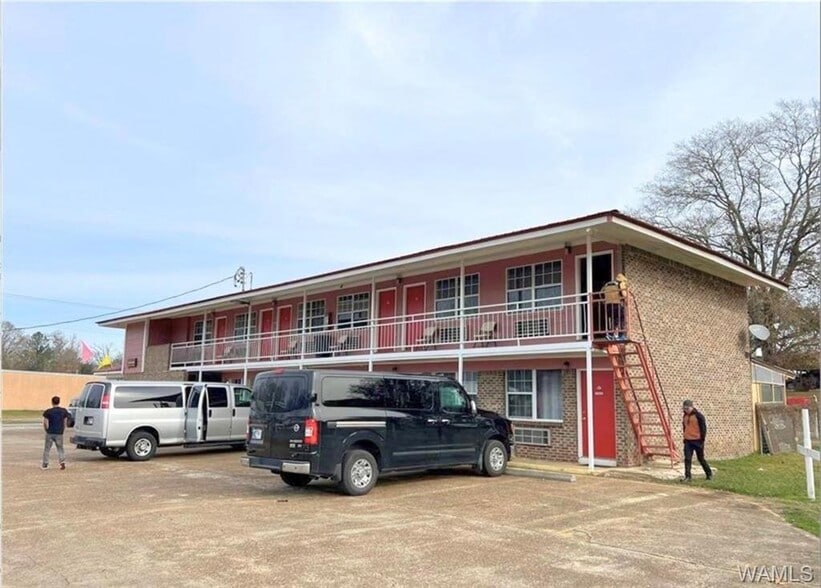 Primary Photo Of 705 S Main St, Linden Hotel For Sale