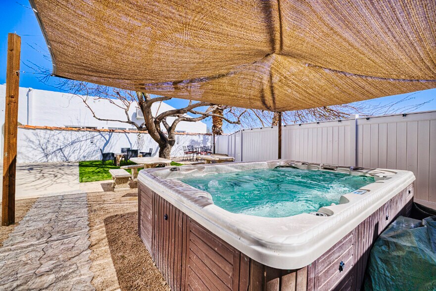 More Photos Of 67780 Arena Blanca Rd, Desert Hot Springs Specialty For Sale