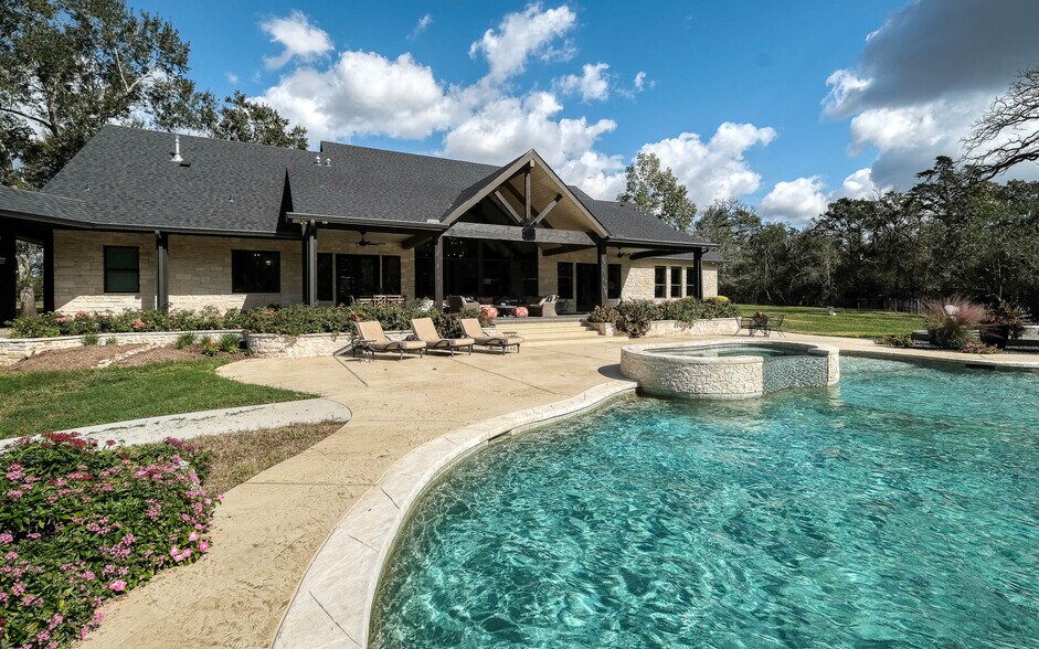 More Photos Of 22474 Kmiec Rd, Hempstead Land For Sale