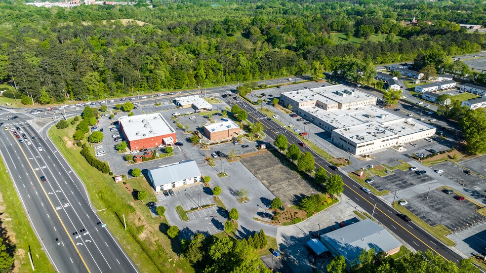 More Photos Of 10 Redmond Rd, Rome Land For Lease