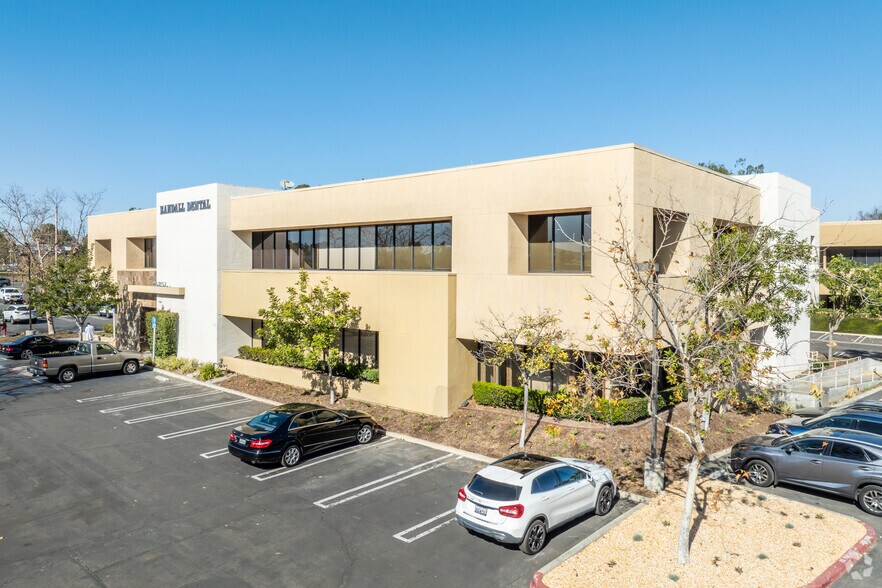 More Photos Of 25251 Paseo de Alicia, Laguna Hills Medical For Lease