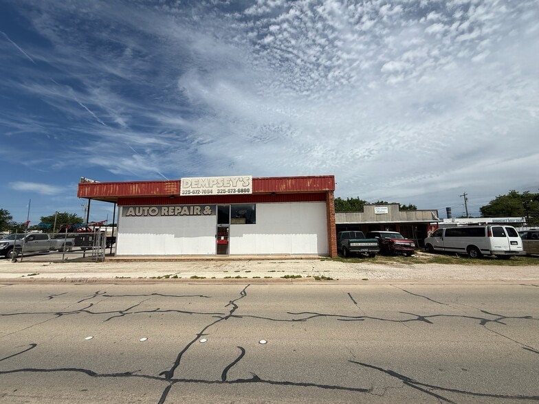 Primary Photo Of 881 Pine St, Abilene Industrial For Sale