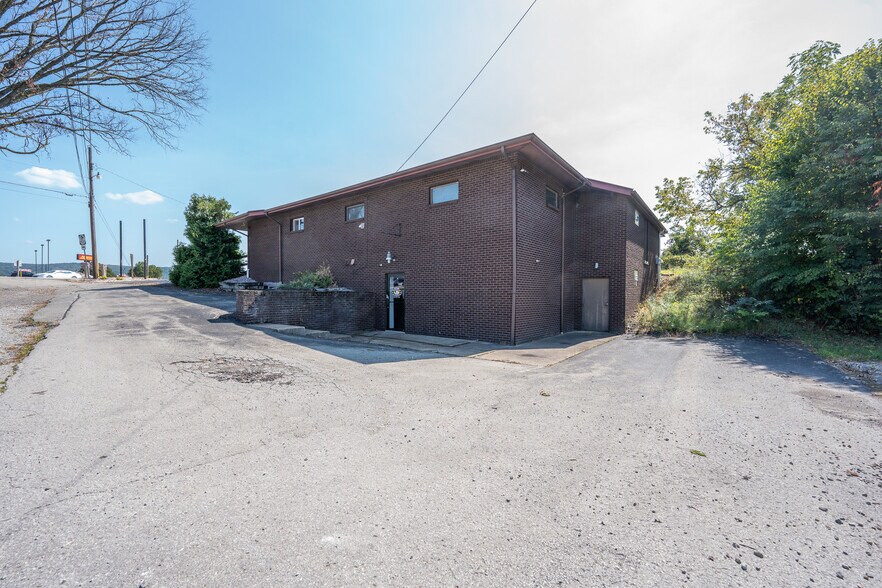 More Photos Of 5767 PA-981 Hwy, Latrobe Medical For Sale