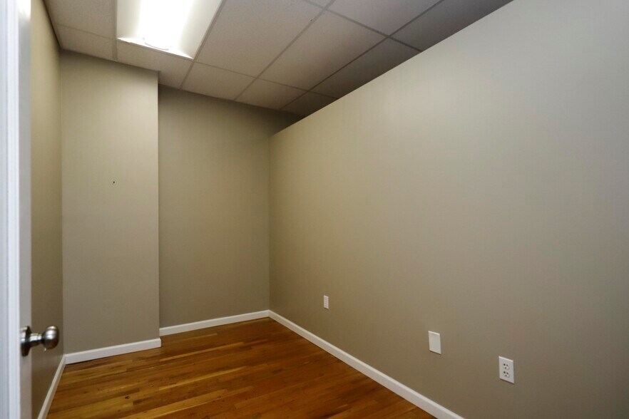 More Photos Of 489 Ashley Blvd, New Bedford Freestanding For Sale