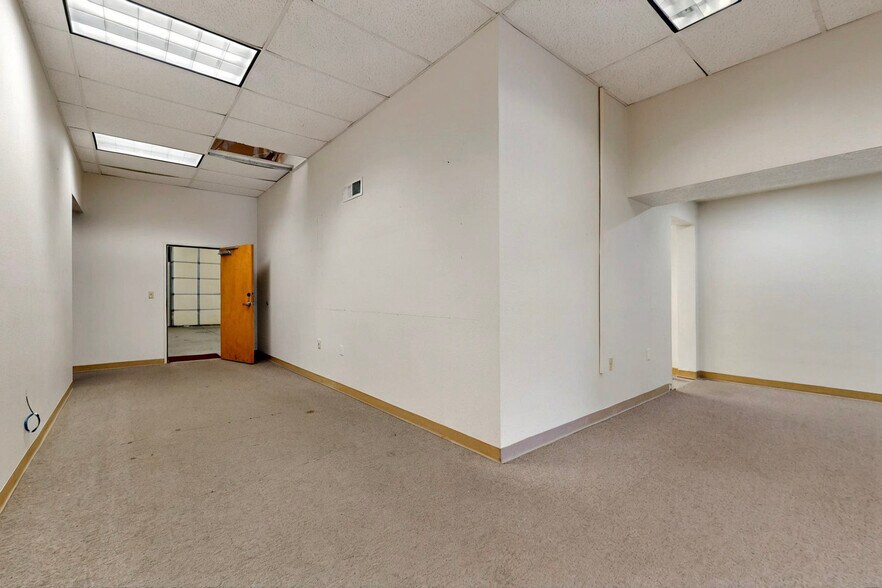 More Photos Of 7900 Lorraine Ct NE, Albuquerque Industrial For Sale