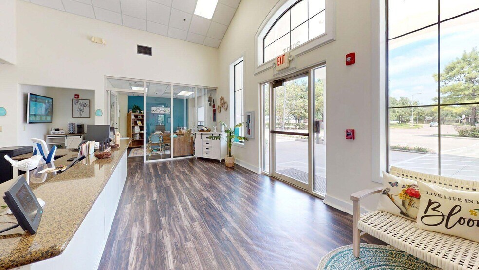 More Photos Of 20817 Westheimer Pky, Katy Daycare Center For Lease