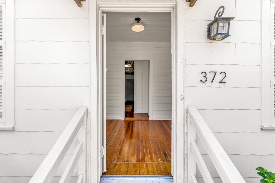 More Photos Of 372 Ahern St, Atlantic Beach Loft Creative Space For Sale