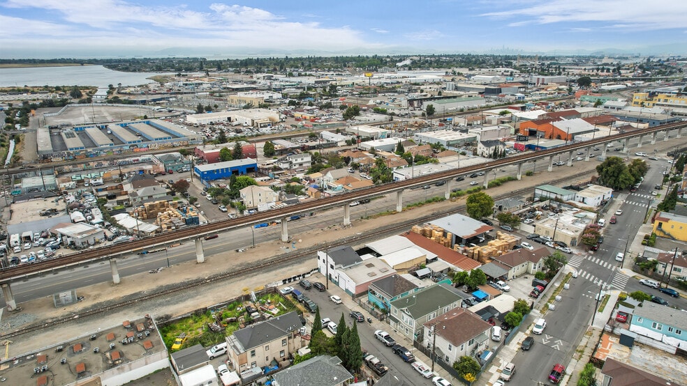 More Photos Of 909 53rd Ave, Oakland Warehouse For Sale