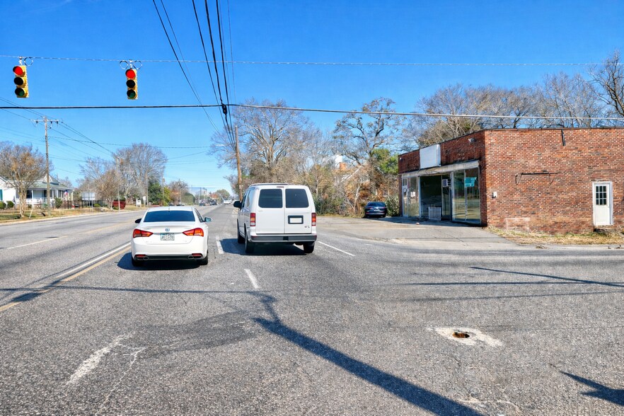 More Photos Of 1211 S Main St, Lillington Freestanding For Sale