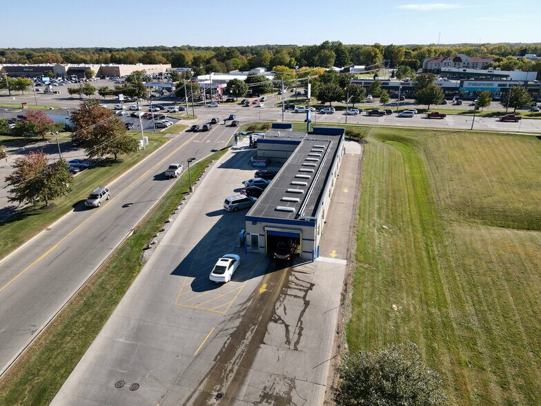 More Photos Of 360 N Willowbrook Rd, Coldwater Carwash For Sale