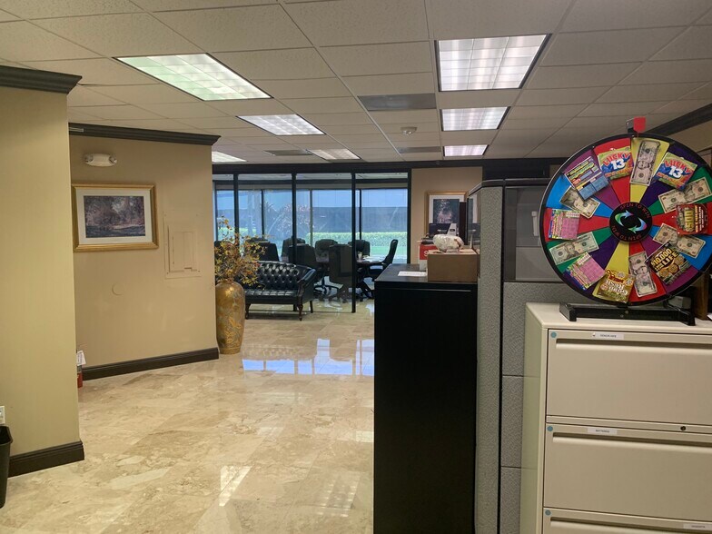 More Photos Of 3333 W Commercial Blvd, Fort Lauderdale Medical For Sale