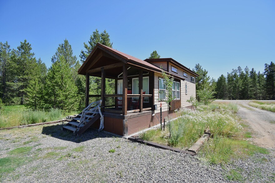 More Photos Of 3555 Yale Kilgore Rd, Island Park Multifamily For Sale