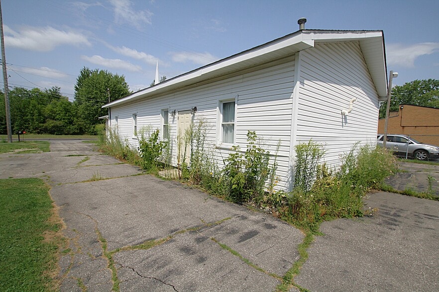 More Photos Of 3141 S Vassar Rd, Davison Religious Facility For Sale