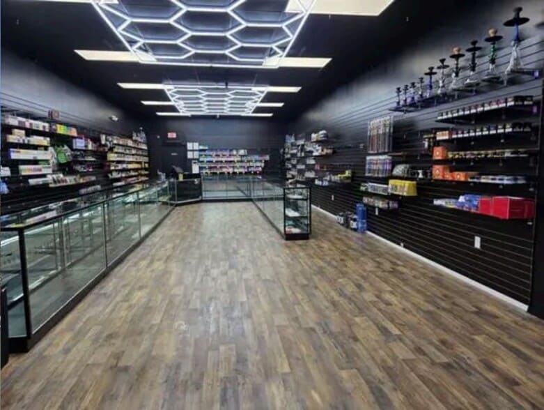 More Photos Of 7721 Brook Rd, Richmond Storefront For Lease