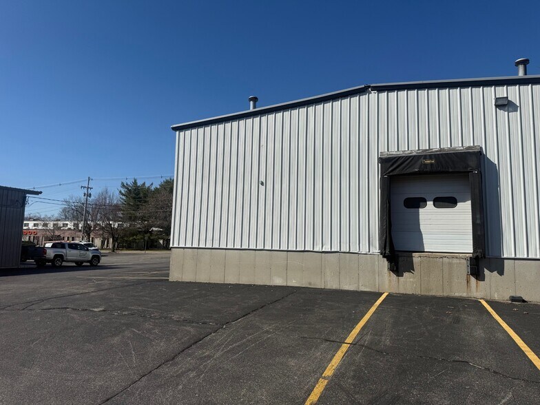 More Photos Of 67 Beverage Hill Ave, Pawtucket Industrial For Lease