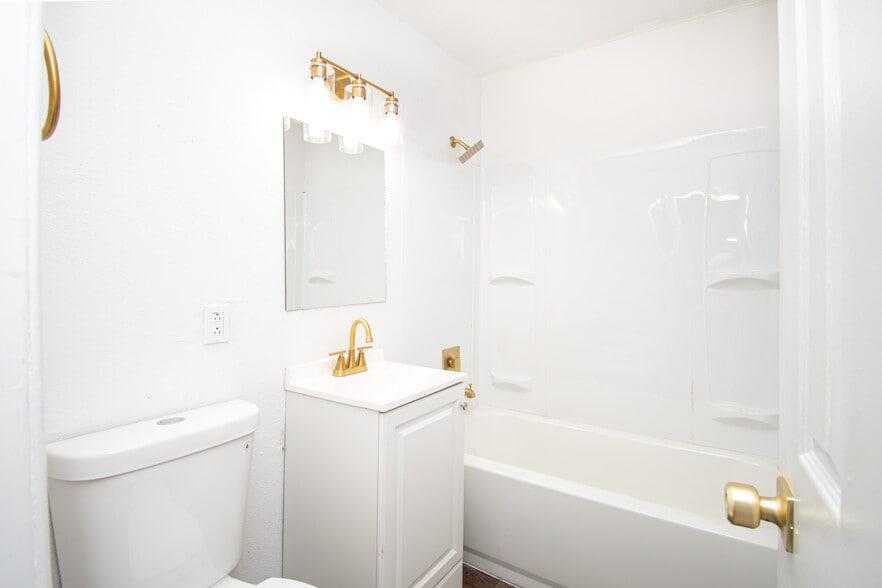 More Photos Of 2216-2224 Tam Dr, Las Vegas Apartments For Sale