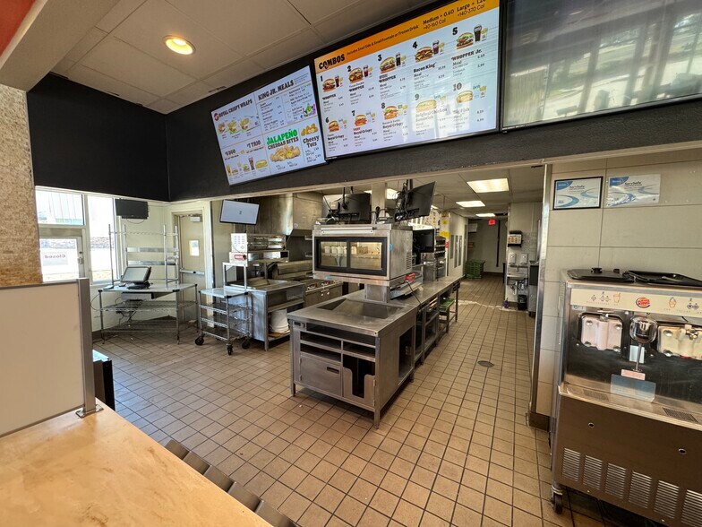 More Photos Of 3030 W Washington St, Stephenville Fast Food For Sale