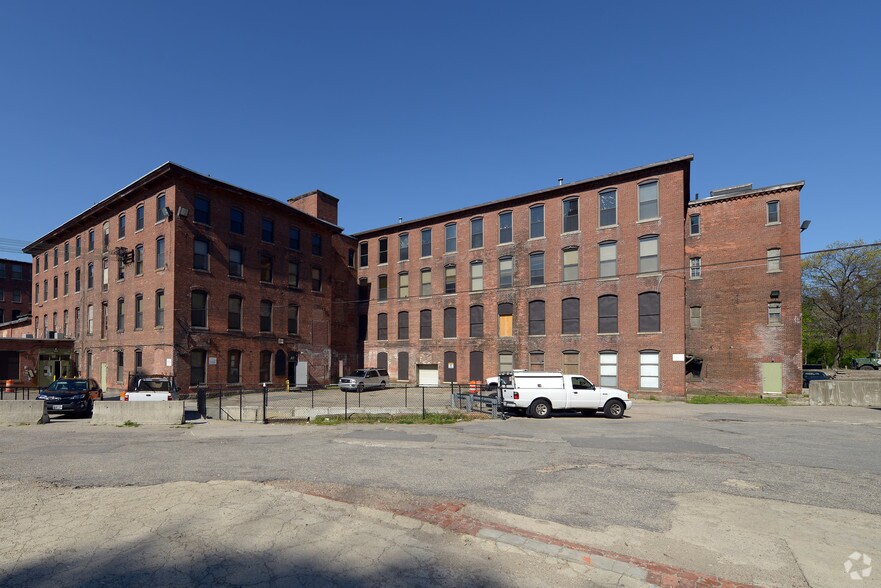 More Photos Of 725 Branch Ave, Providence Multifamily For Sale