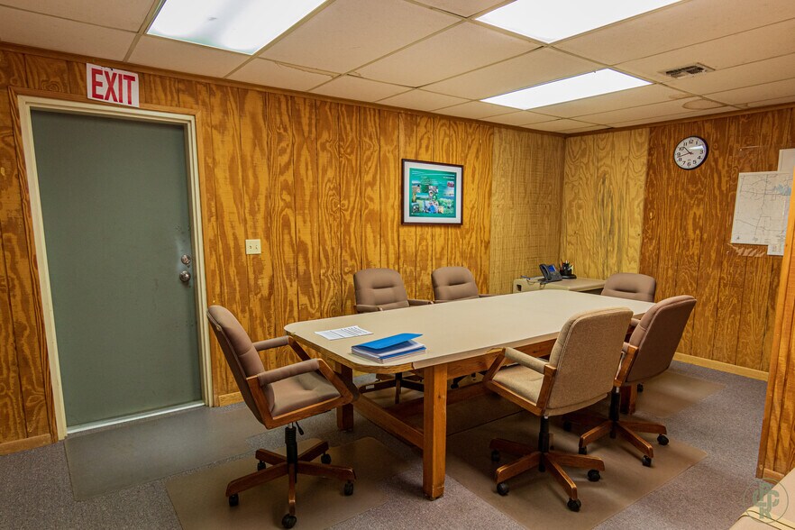 More Photos Of 200 Bowie St, George West Office For Sale