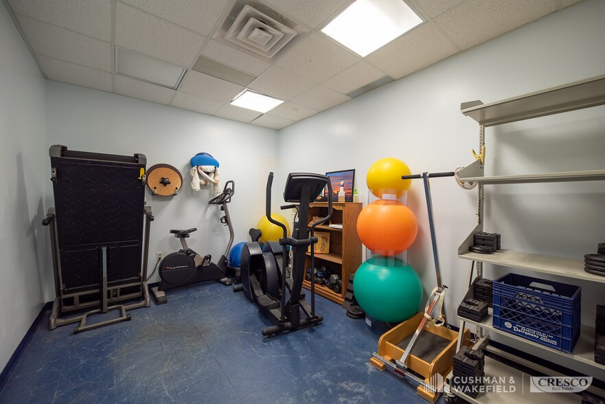 More Photos Of 26965 Center Ridge Rd, Westlake Medical For Sale