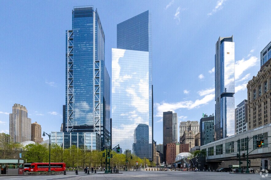 More Photos Of 4 World Trade Center, New York Office For Lease