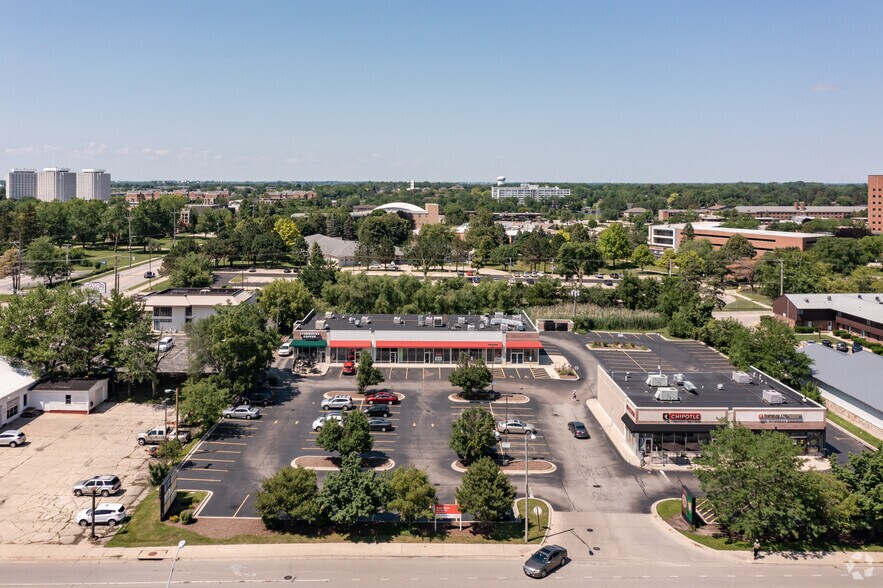 More Photos Of 1015 W Lincoln Hwy, Dekalb Freestanding For Lease