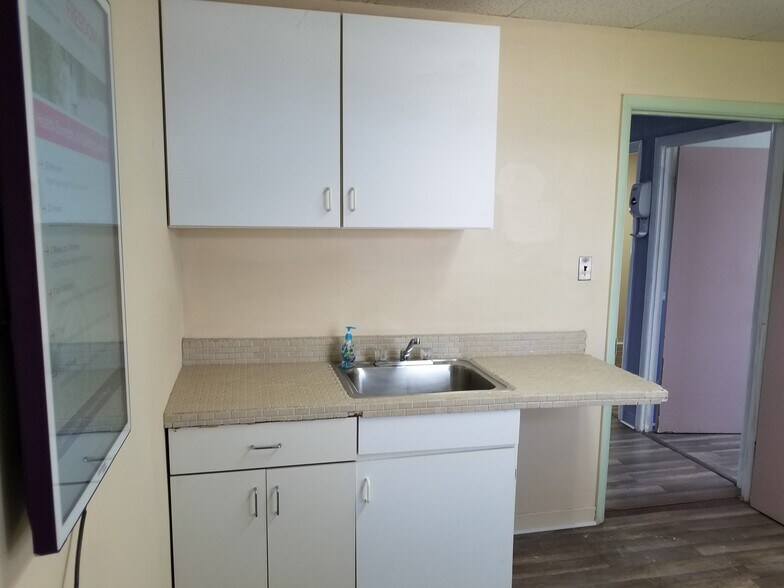 More Photos Of 3611 Branch Ave, Temple Hills Medical For Lease