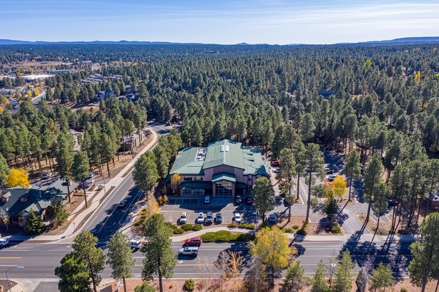 More Photos Of 1301 W University Ave, Flagstaff Medical For Sale